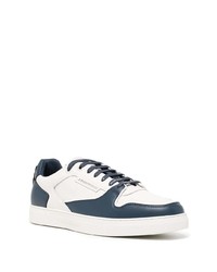 Baskets basses en cuir blanc et bleu marine Emporio Armani