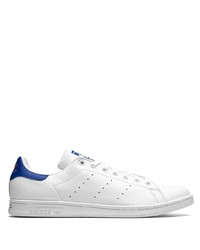 Baskets basses en cuir blanc et bleu adidas