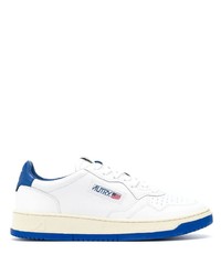 Baskets basses en cuir blanc et bleu AUTRY