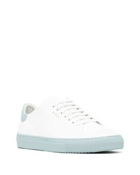 Baskets basses en cuir blanc et bleu Axel Arigato