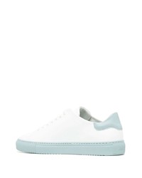 Baskets basses en cuir blanc et bleu Axel Arigato