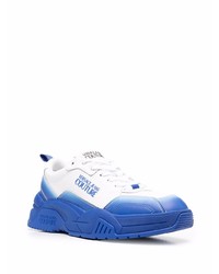 Baskets basses en cuir blanc et bleu VERSACE JEANS COUTURE