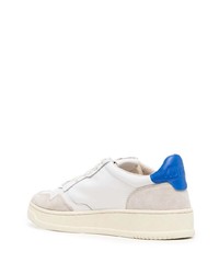 Baskets basses en cuir blanc et bleu AUTRY