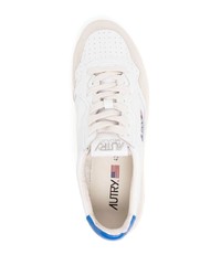 Baskets basses en cuir blanc et bleu AUTRY