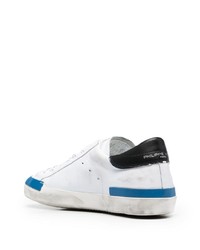 Baskets basses en cuir blanc et bleu Philippe Model Paris