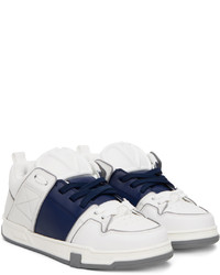 Baskets basses en cuir blanc et bleu Valentino Garavani