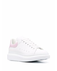 Baskets basses en cuir blanc et rose Alexander McQueen