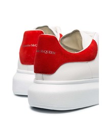 Baskets basses en cuir blanc et rouge Alexander McQueen