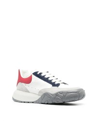 Baskets basses en cuir blanc et rouge Alexander McQueen