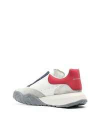 Baskets basses en cuir blanc et rouge Alexander McQueen