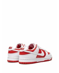 Baskets basses en cuir blanc et rouge Nike