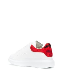 Baskets basses en cuir blanc et rouge Alexander McQueen