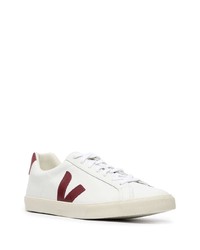 Baskets basses en cuir blanc et rouge Veja