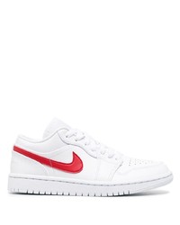 Baskets basses en cuir blanc et rouge Jordan