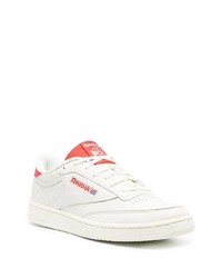 Baskets basses en cuir blanc et rouge Reebok