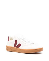 Baskets basses en cuir blanc et rouge Veja