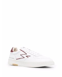 Baskets basses en cuir blanc et rouge MOA - Master of Arts