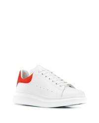 Baskets basses en cuir blanc et rouge Alexander McQueen