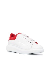 Baskets basses en cuir blanc et rouge Alexander McQueen