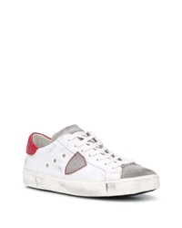 Baskets basses en cuir blanc et rouge Philippe Model Paris