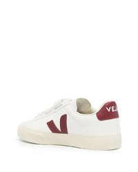 Baskets basses en cuir blanc et rouge Veja