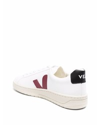 Baskets basses en cuir blanc et rouge Veja