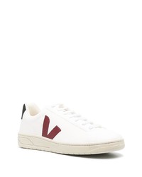 Baskets basses en cuir blanc et rouge Veja