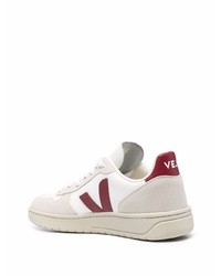 Baskets basses en cuir blanc et rouge Veja