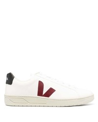 Baskets basses en cuir blanc et rouge Veja