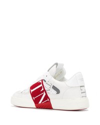 Baskets basses en cuir blanc et rouge Valentino Garavani