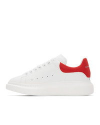 Baskets basses en cuir blanc et rouge Alexander McQueen