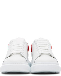 Baskets basses en cuir blanc et rouge Alexander McQueen