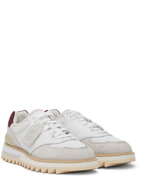 Baskets basses en cuir blanc et rouge New Balance