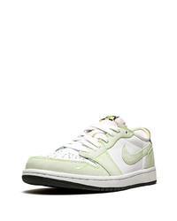 Baskets basses en cuir blanc et vert Jordan