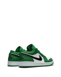 Baskets basses en cuir blanc et vert Jordan