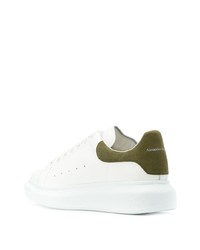 Baskets basses en cuir blanc et vert Alexander McQueen