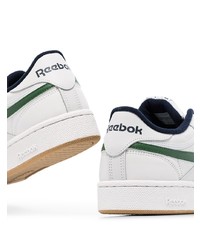 Baskets basses en cuir blanc et vert Reebok