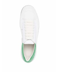 Baskets basses en cuir blanc et vert Alexander McQueen