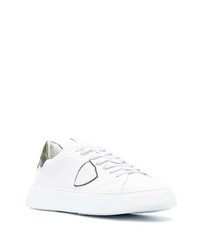 Baskets basses en cuir blanc et vert Philippe Model Paris