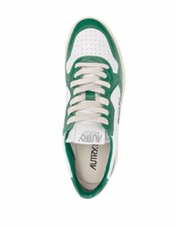 Baskets basses en cuir blanc et vert AUTRY