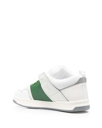 Baskets basses en cuir blanc et vert Valentino Garavani