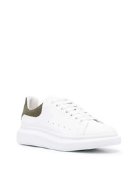 Baskets basses en cuir blanc et vert Alexander McQueen