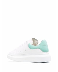 Baskets basses en cuir blanc et vert Alexander McQueen