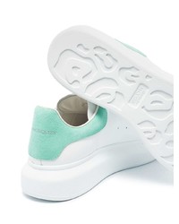 Baskets basses en cuir blanc et vert Alexander McQueen