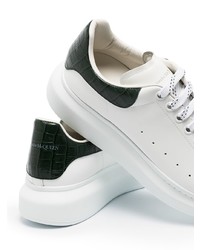 Baskets basses en cuir blanc et vert Alexander McQueen