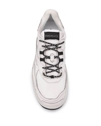 Baskets basses en cuir blanches et noires Premiata