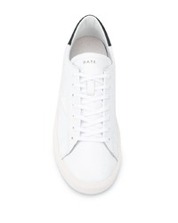 Baskets basses en cuir blanches et noires D.A.T.E