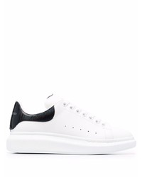 Baskets basses en cuir blanches et noires Alexander McQueen