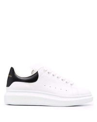 Baskets basses en cuir blanches et noires Alexander McQueen