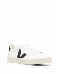 Baskets basses en cuir blanches et noires Veja